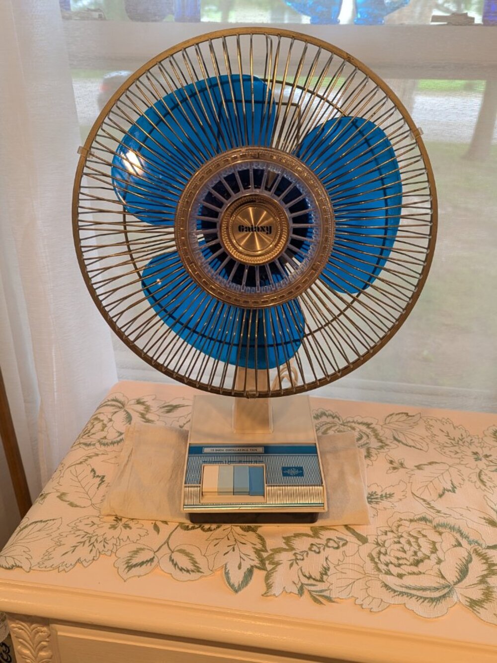 Vintage Galaxy 16 Inch Oscillating Fan 3 Speed, Retro Blue -working Great! video